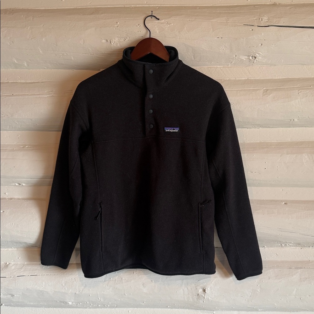Patagonia Women’s black Better Sweater